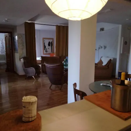Happy Nest In Village Apartment